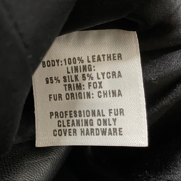 St. John Quilted Leather Zip Up Vest - Picture 8 of 9